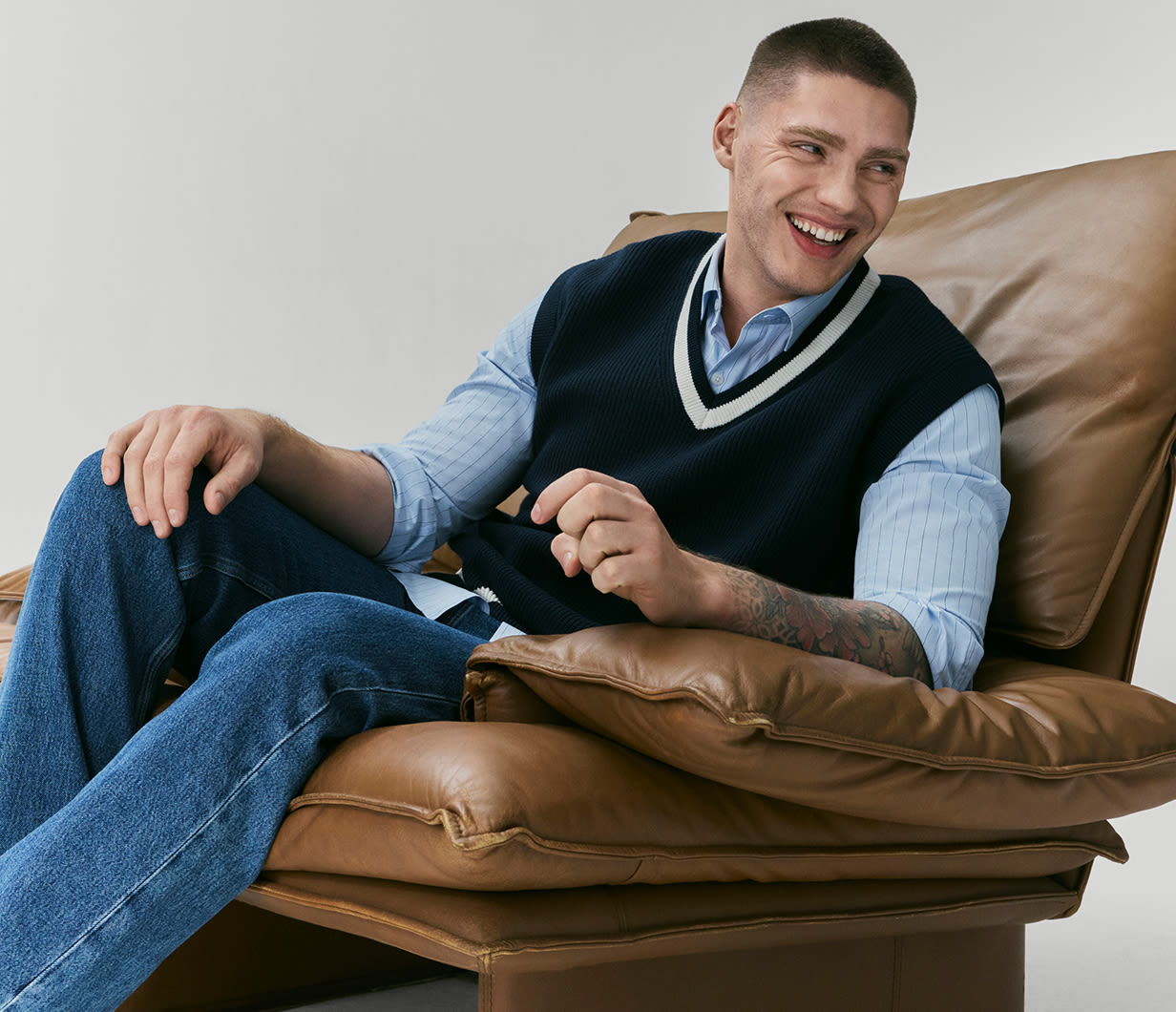 TYLER BUTT SHARP CASUAL CONTENT CARD6 1232X1060