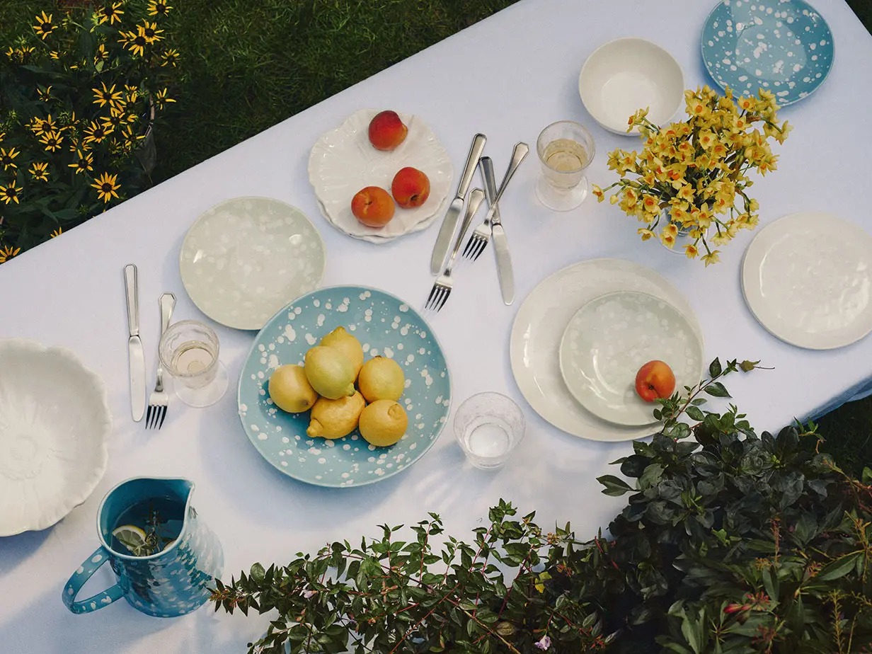 Easter table with plates in blue and white