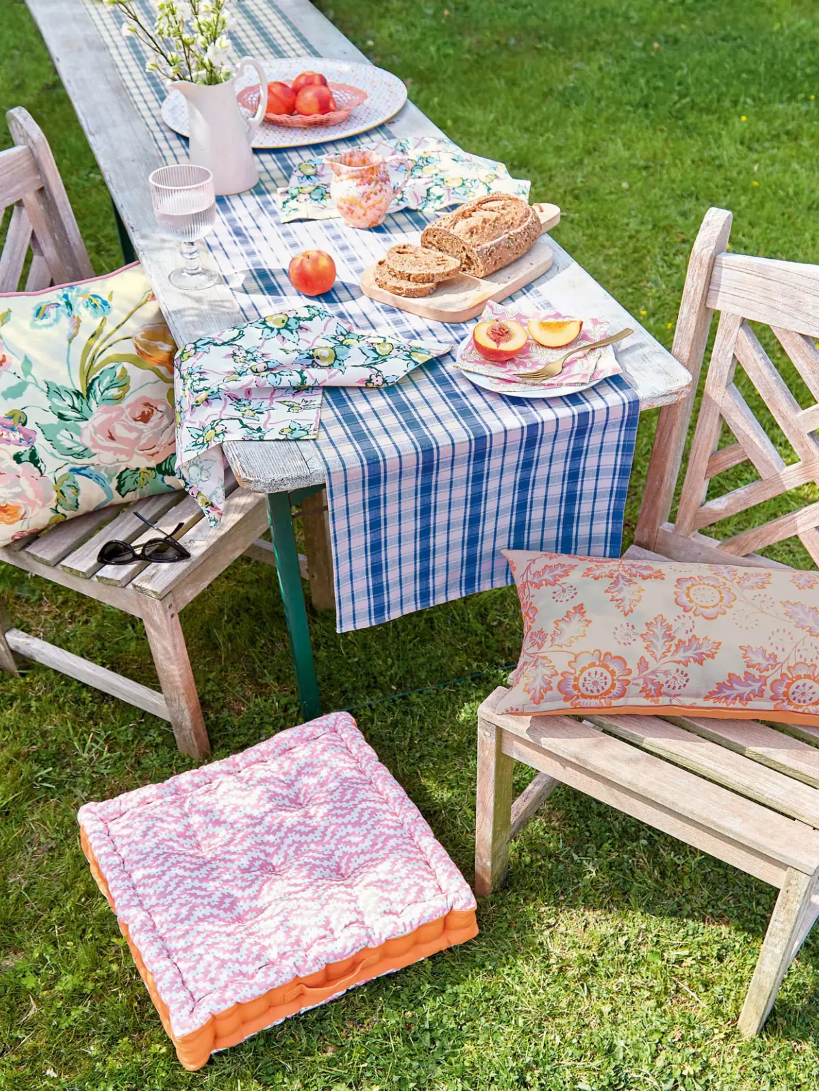 Colourful outdoor decor 