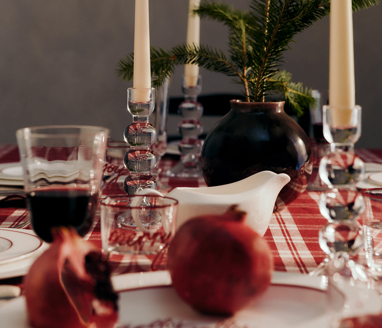 ED CHRISTMAS TABLEWARE