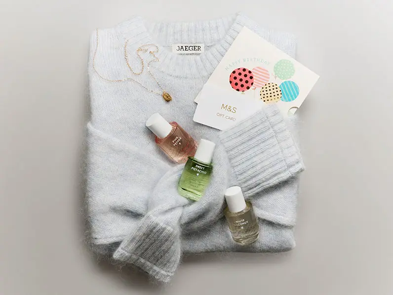 Grey jumper with gift card
