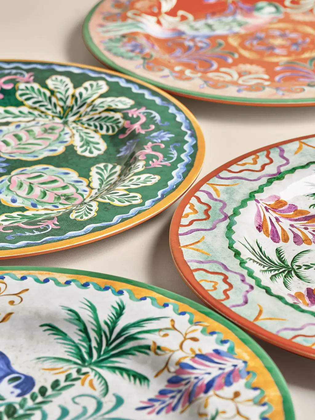 Colourful printed plates