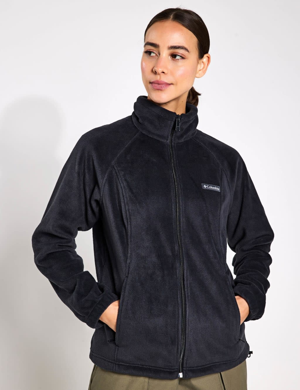 Woman wearing spring zip up fleece jacket