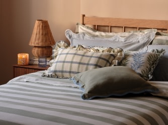 DESKTOP HERO 2-CAROUSEL 4