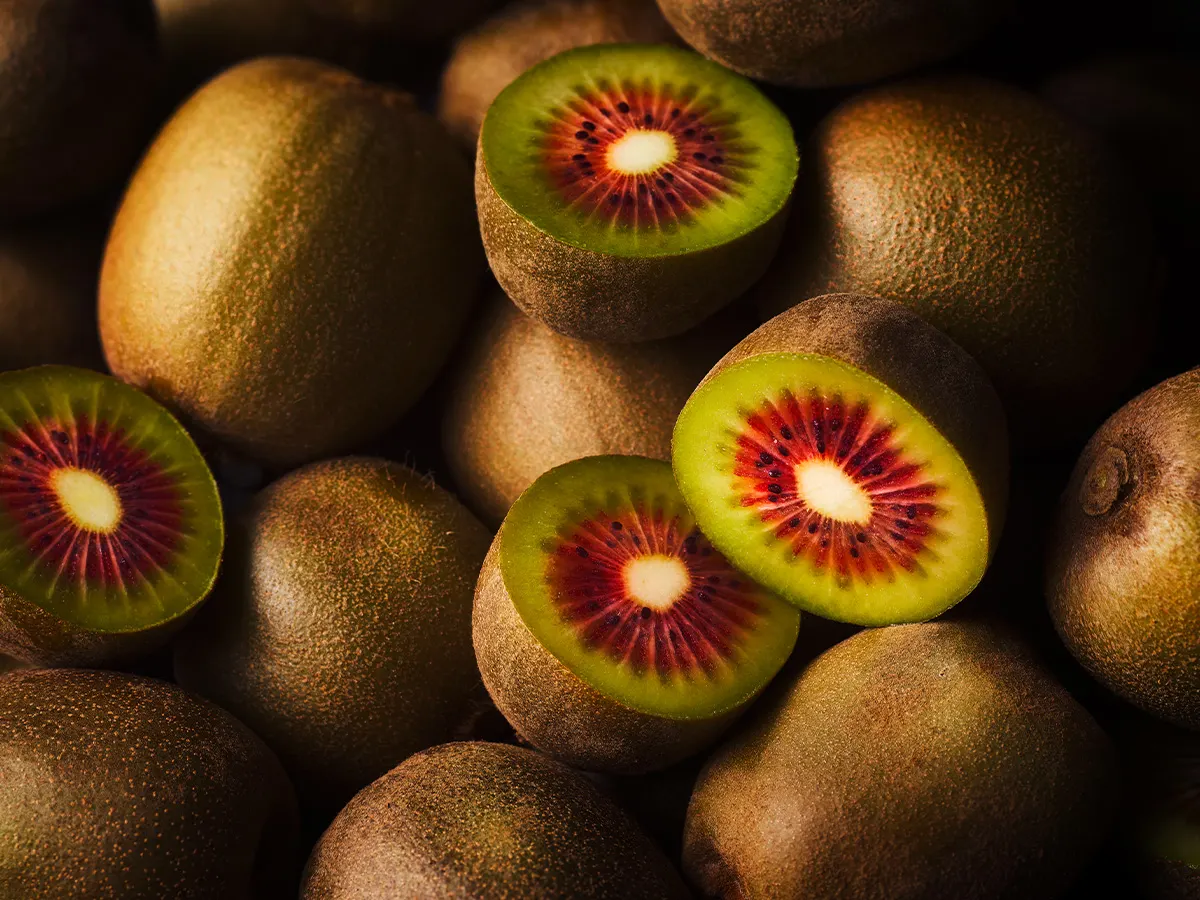 Kiwis with red centres