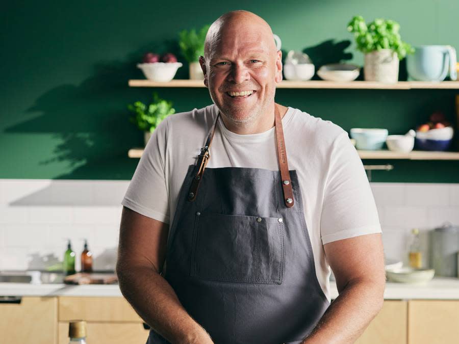 Image of Tom Kerridge. Browse tips and family recipes.