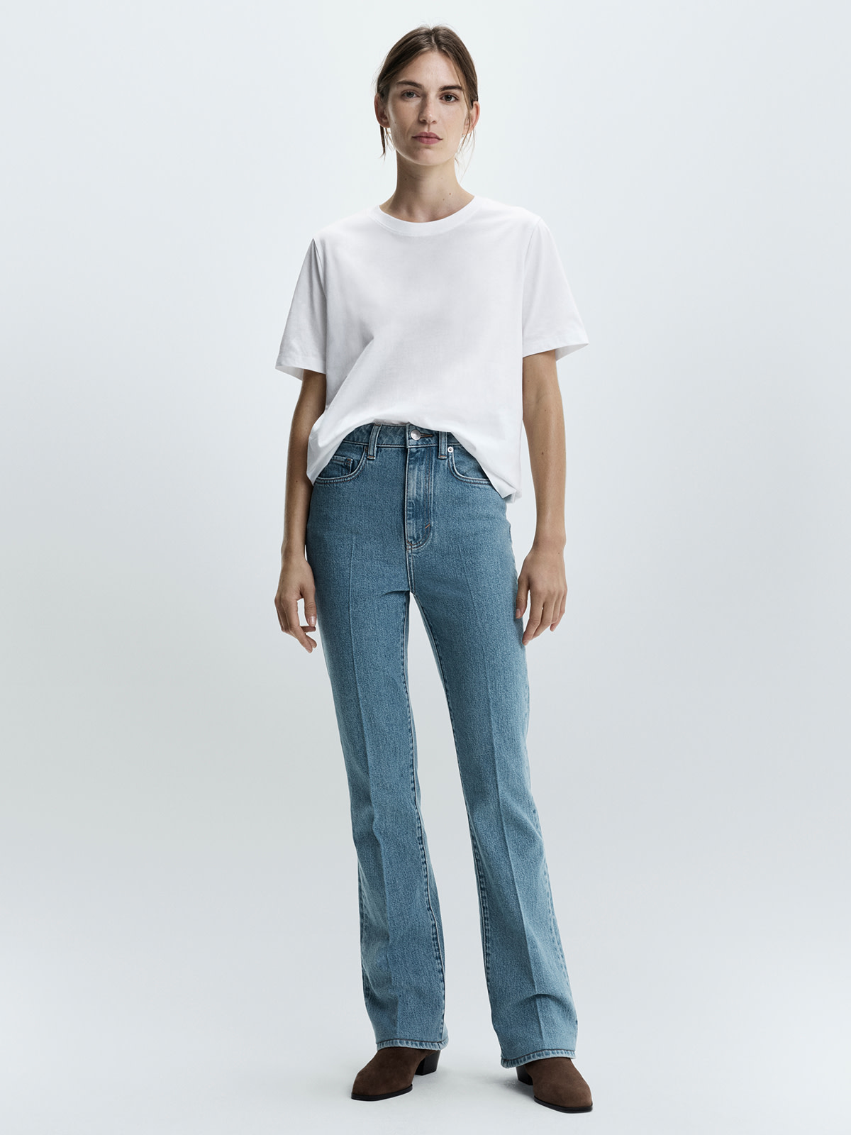 Woman's Flared Jeans