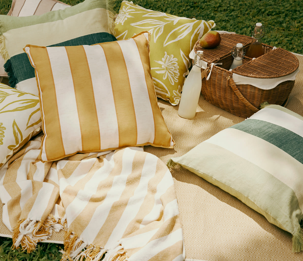 Outdoor cushions