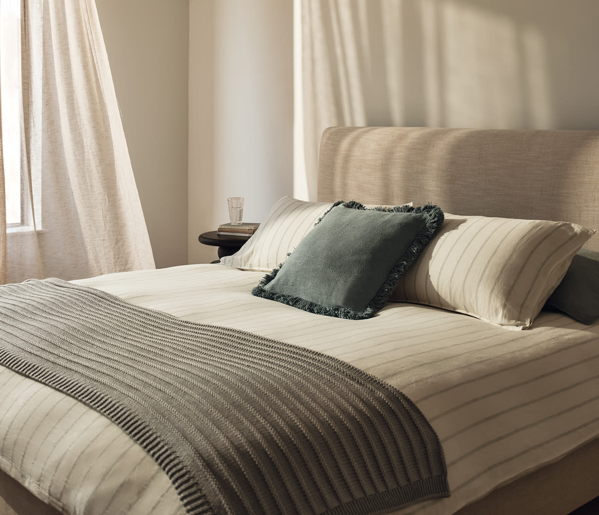 shop bedding- summer entertaining