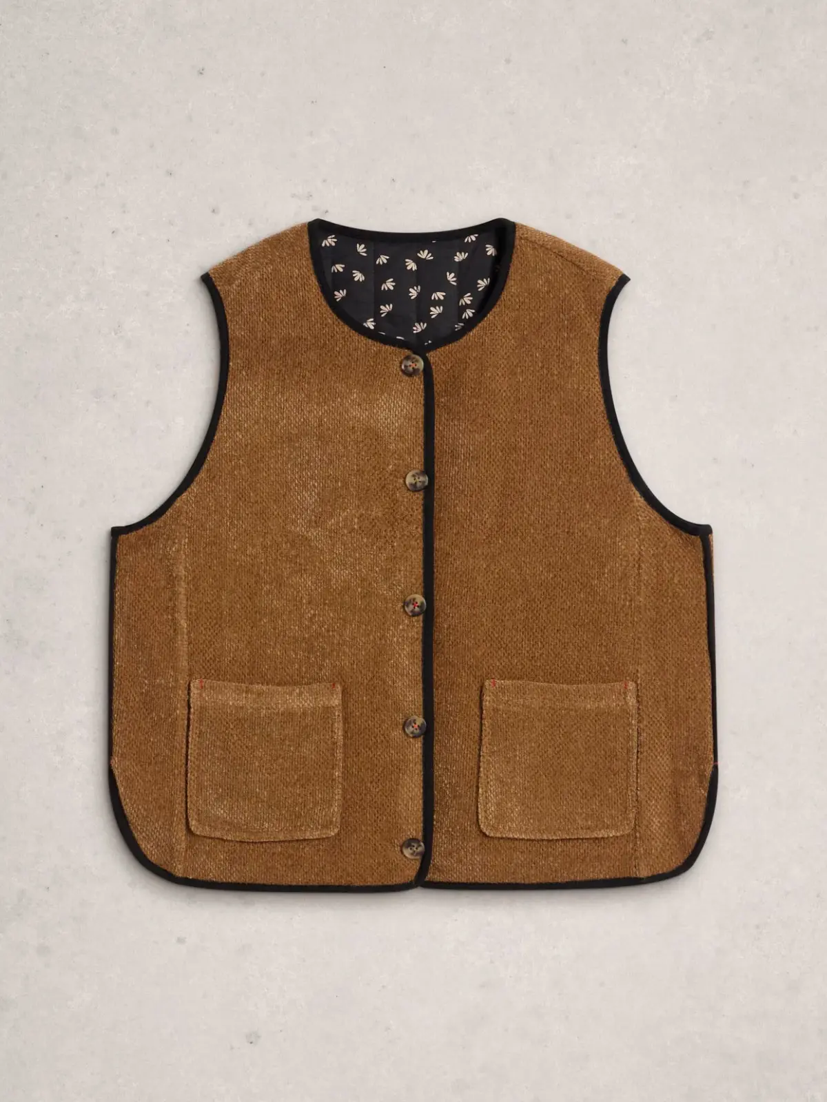 Brown gilet with button-up front and side pockets 