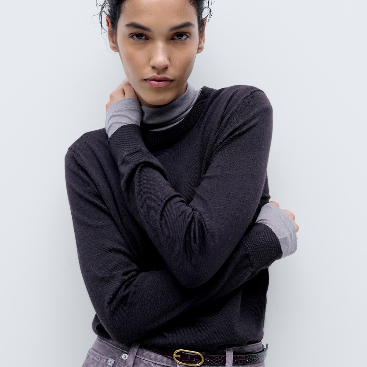 Woman wearing knitwear