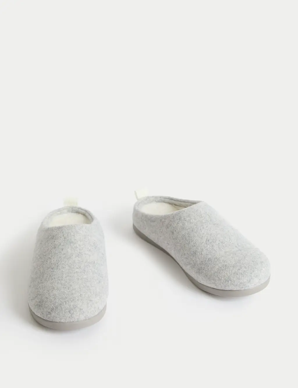 Felt slippers
