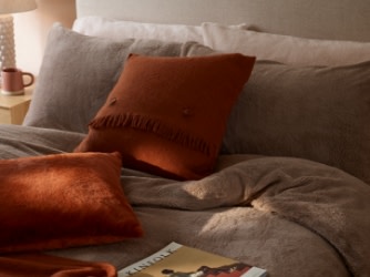 DESKTOP HERO 4-CAROUSEL 3