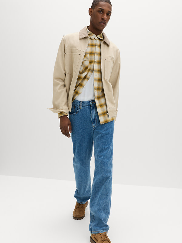 Man wearing Light Blue Straight Fit Jeans