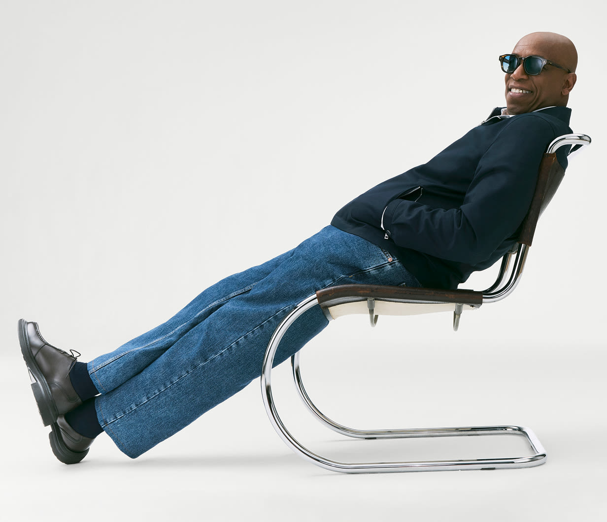 IAN WRIGHT SHARP CASUAL CONTENT CARD 1232X1060