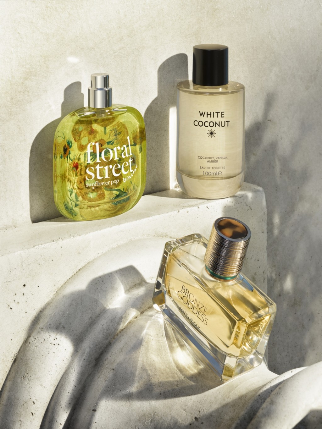 Fragrances to treat a loved one. Shop perfumes