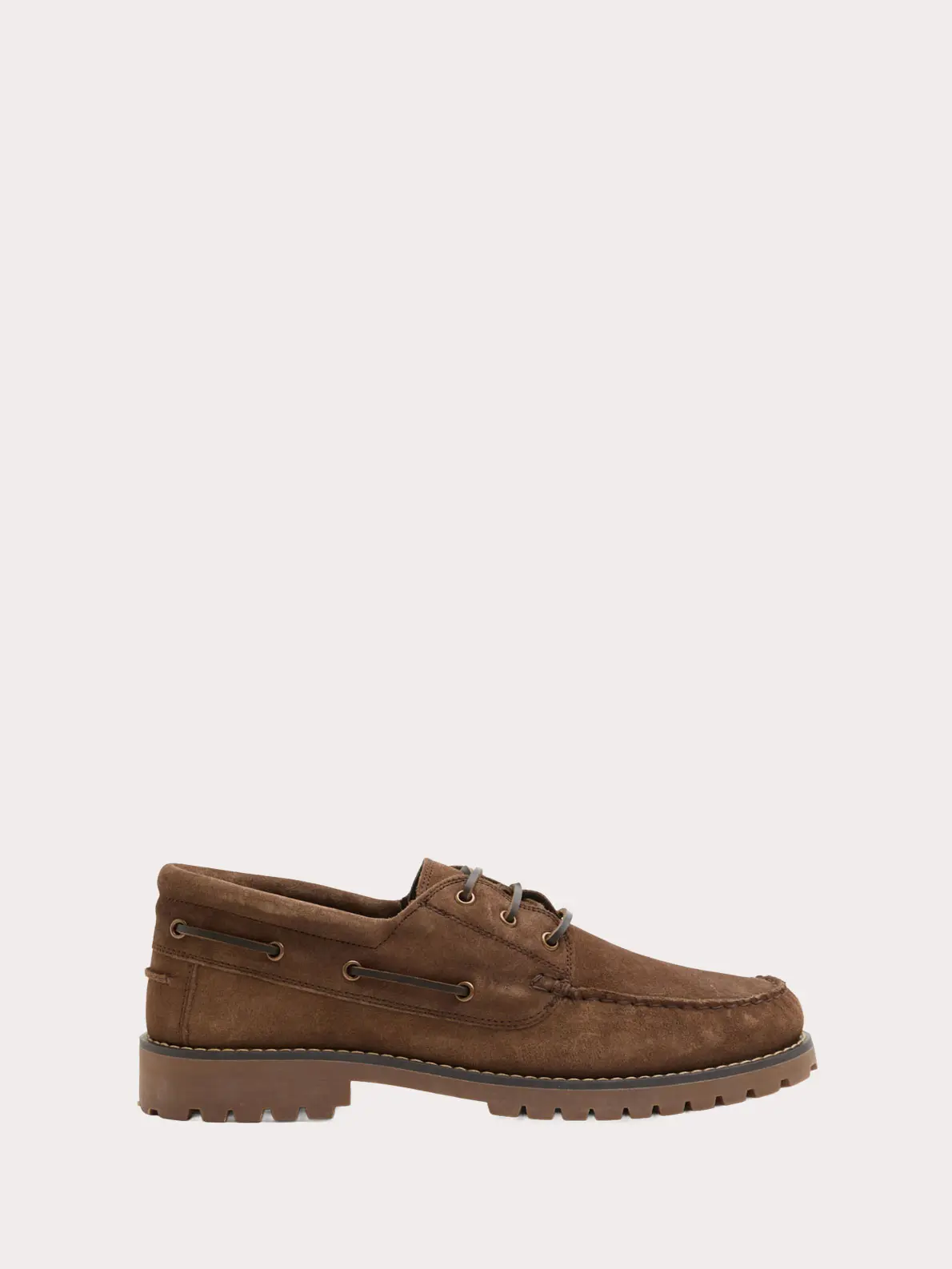 Suede brown shoe 