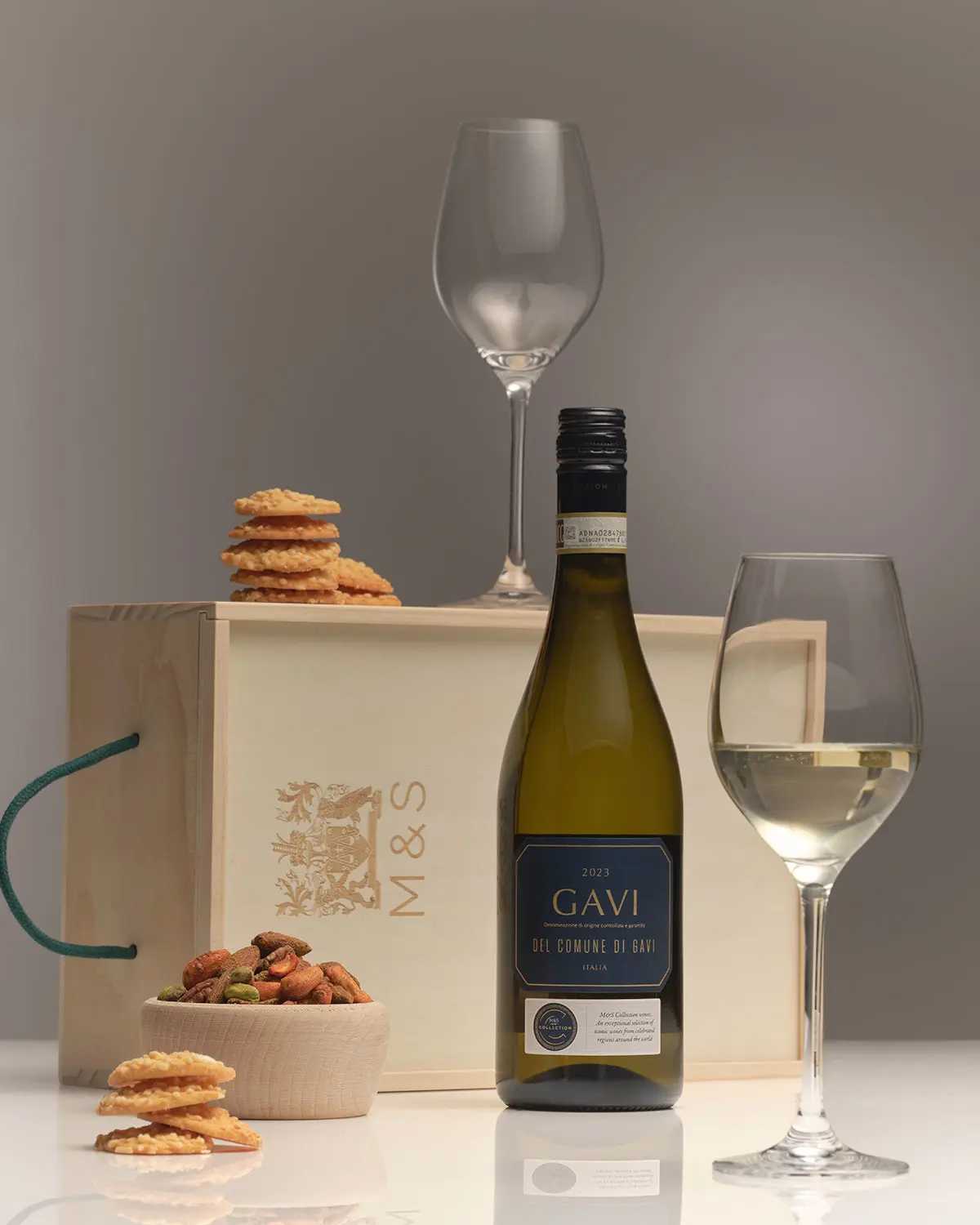 Wine and snack gift set