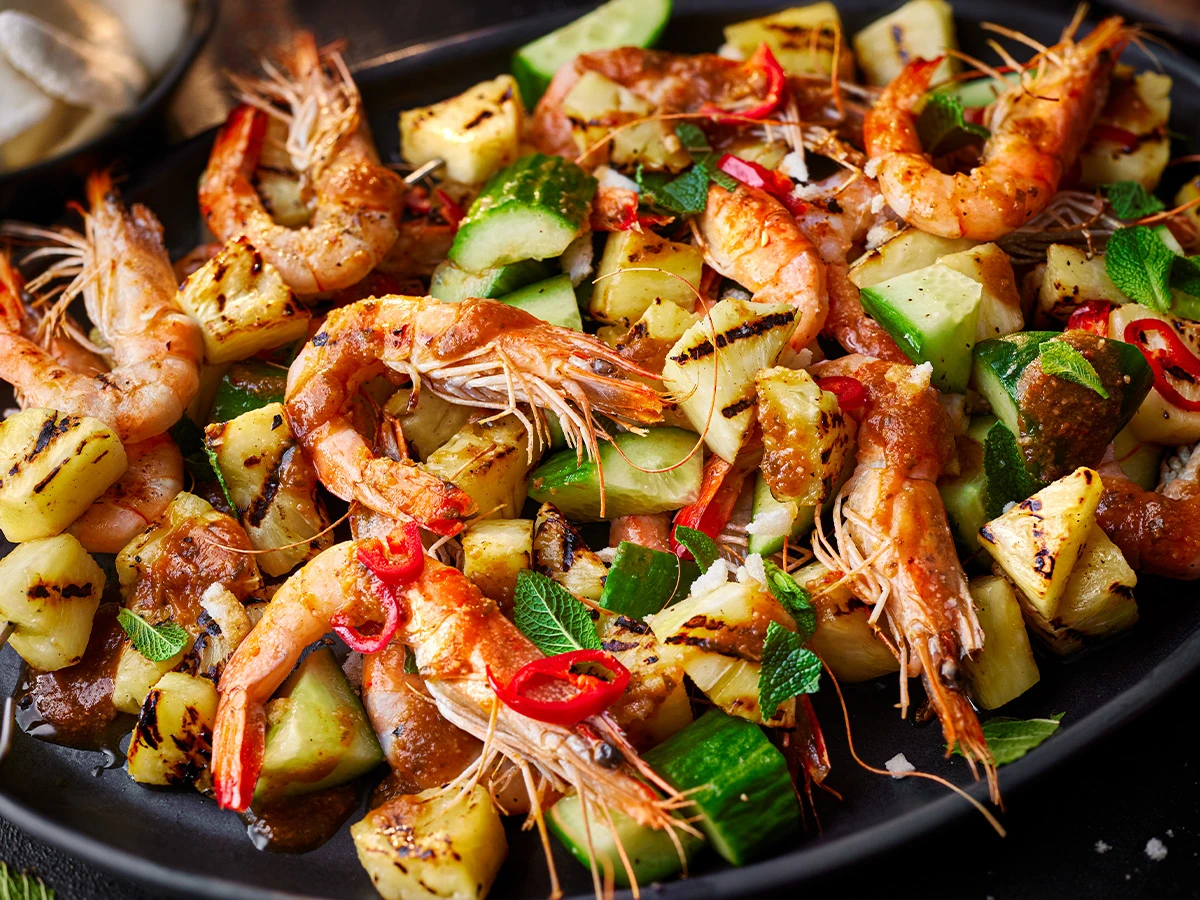 Prawn and grilled pinapple salad