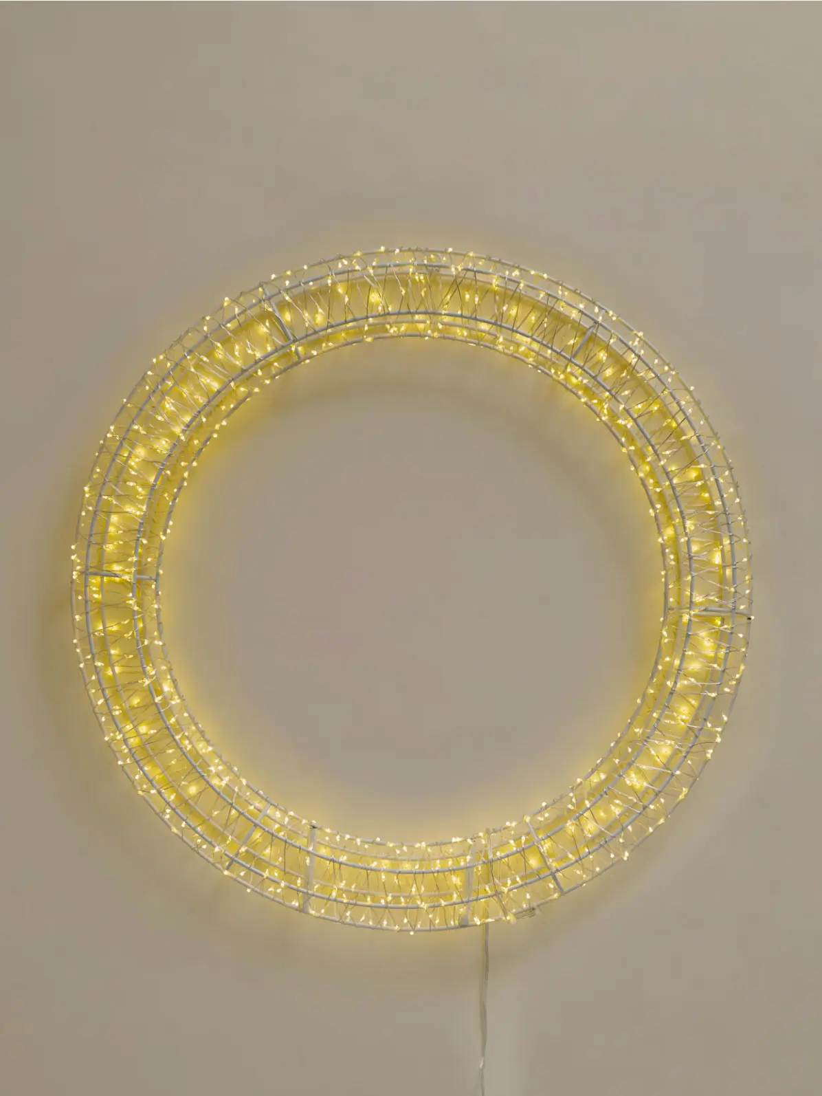 Light up Christmas wreath decoration