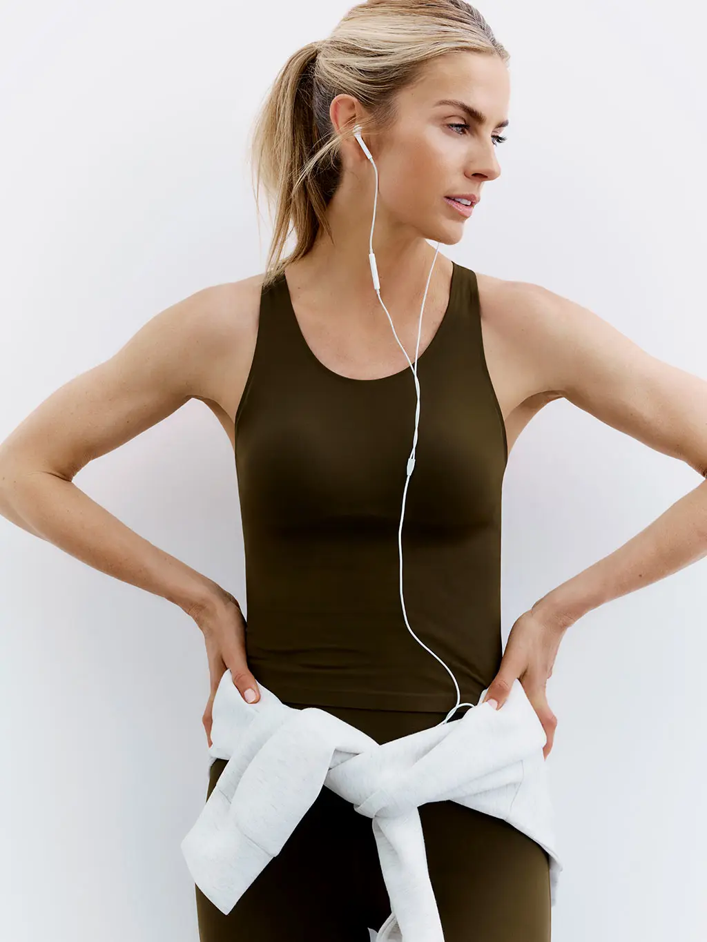 Frida Redknapp in green activewear
