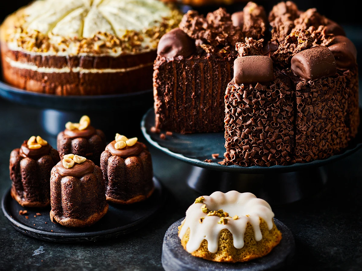 Macmillan cafe cakes