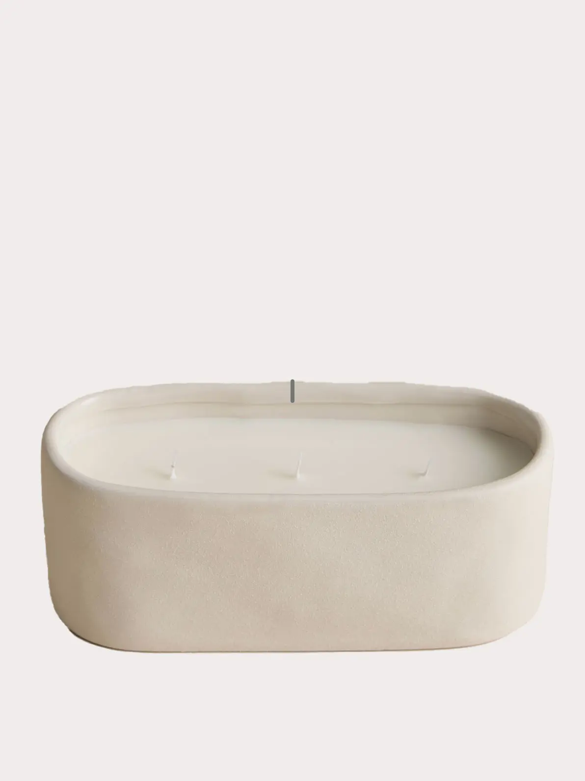 Neutral candle with three wicks