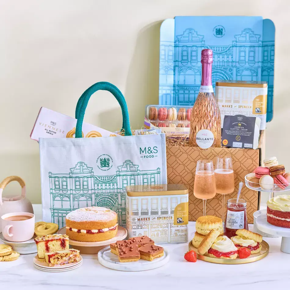 M&s new baby store hamper