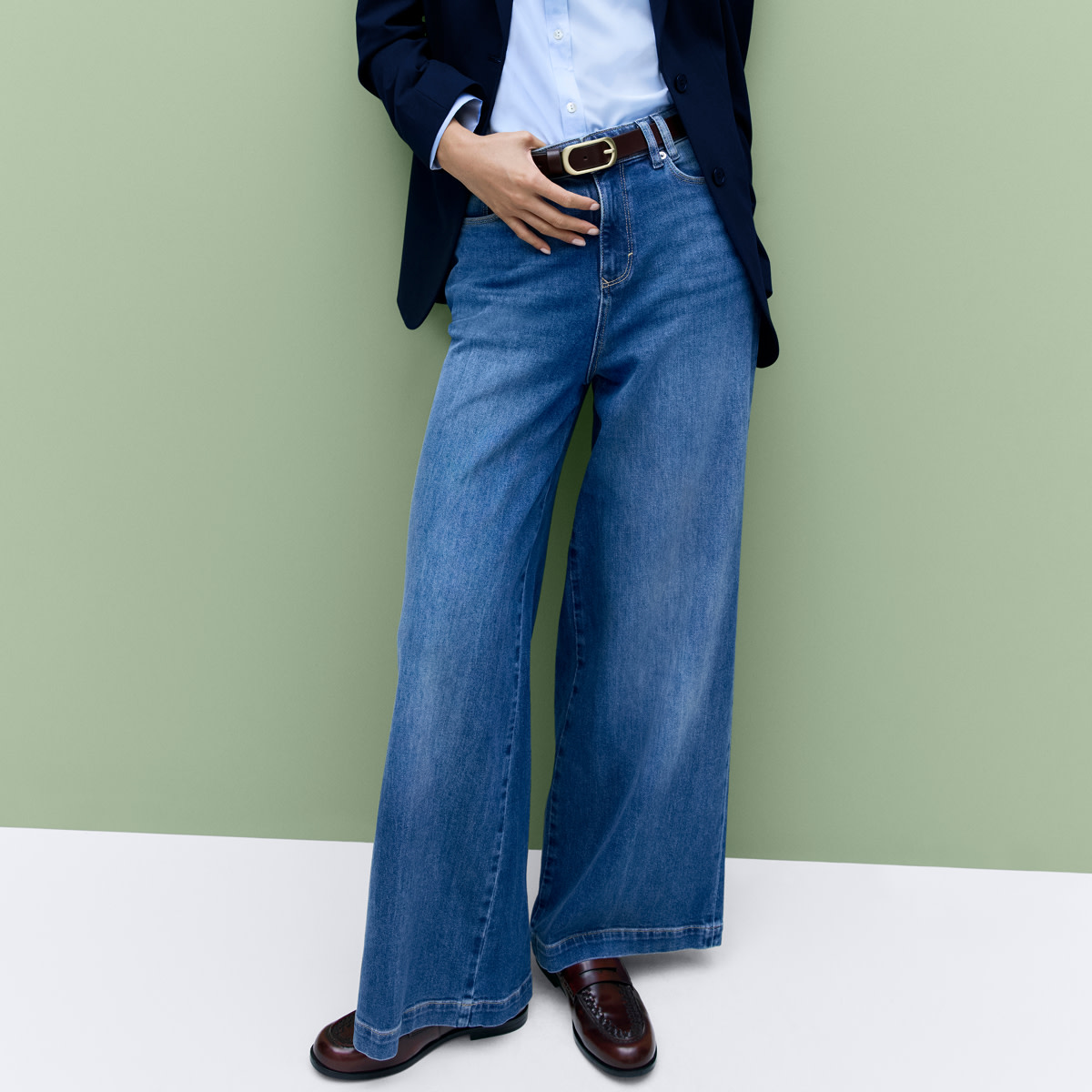 Woman wearing blue jeans