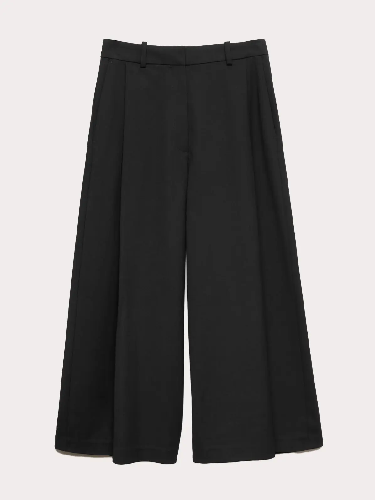 Black culottes