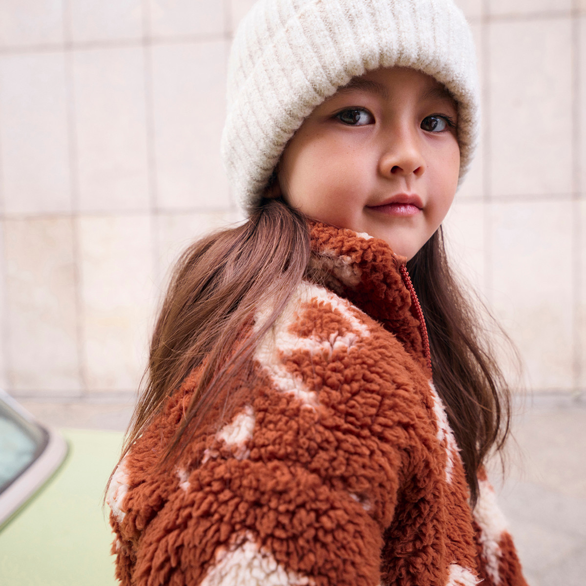 girl wearing winterwear