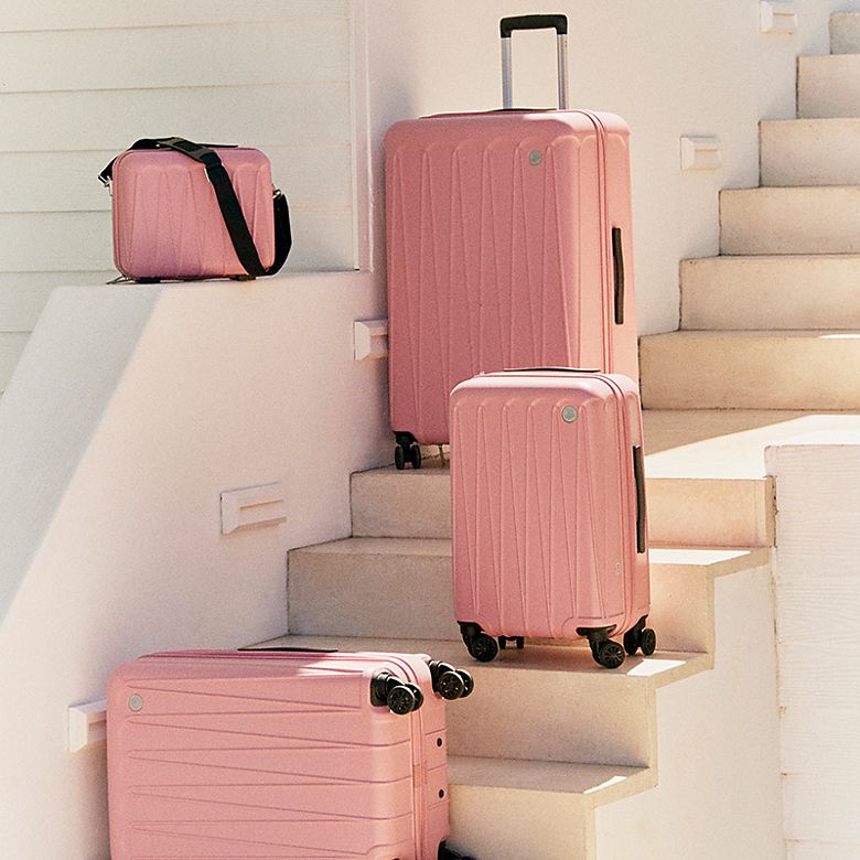 Luggage and Suitcase Buying Guide M S