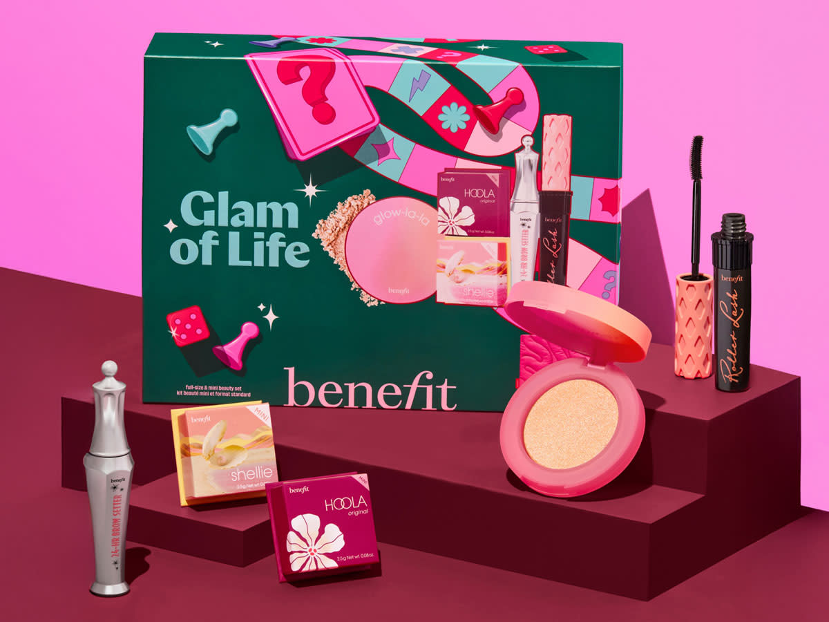 Shop make-up gift sets