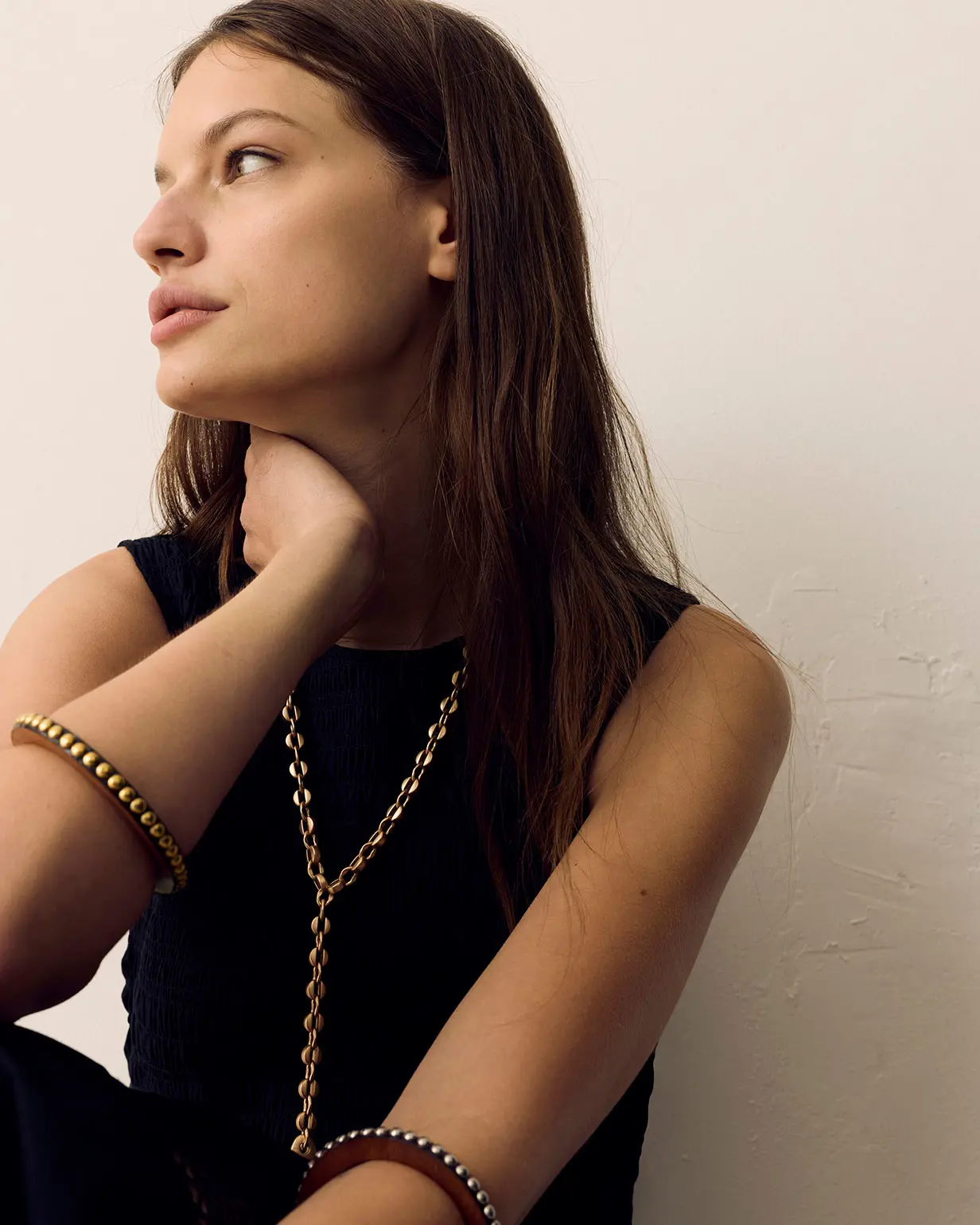 Woman wearing black dress by per Una