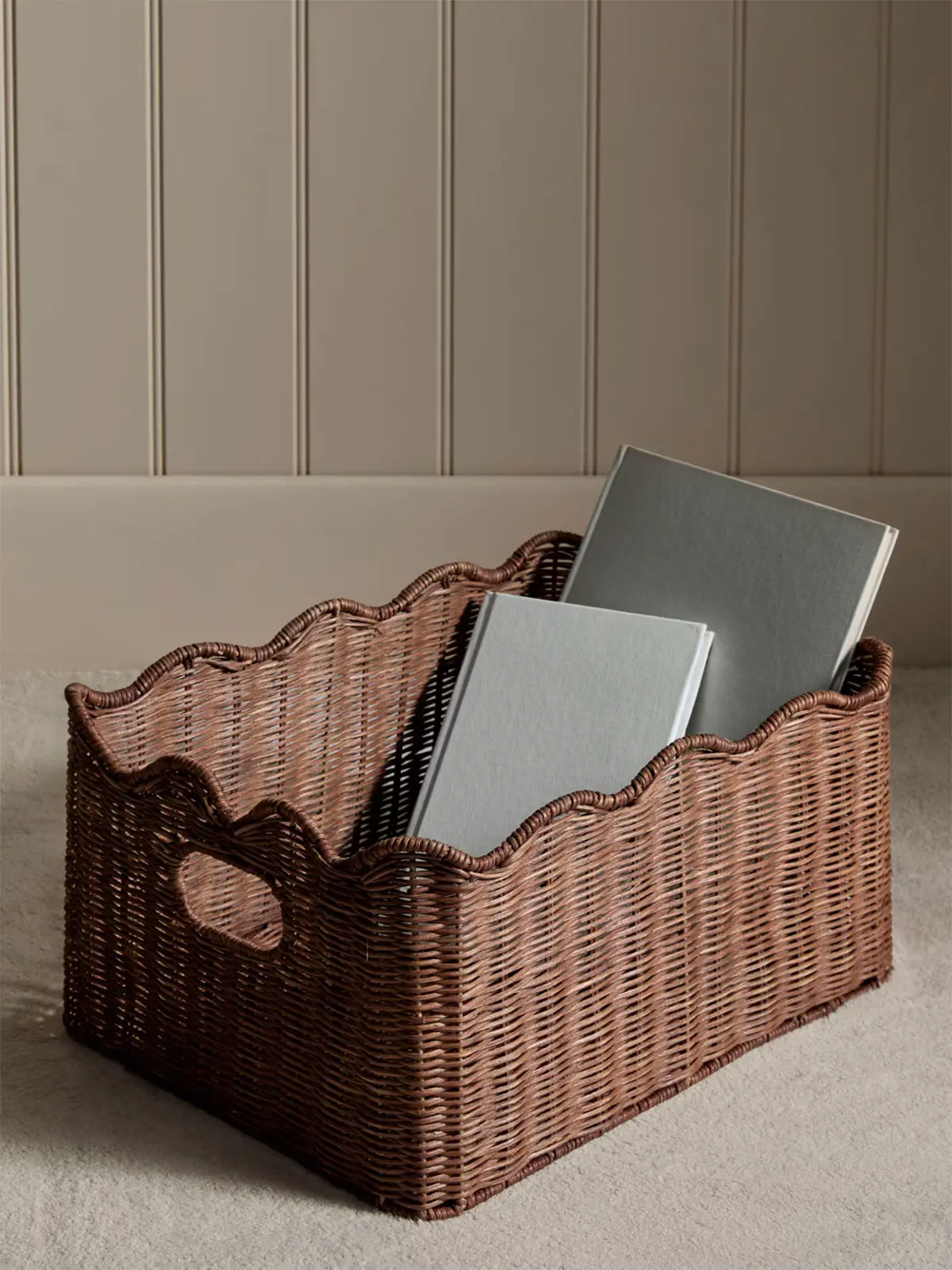 Woven storage box