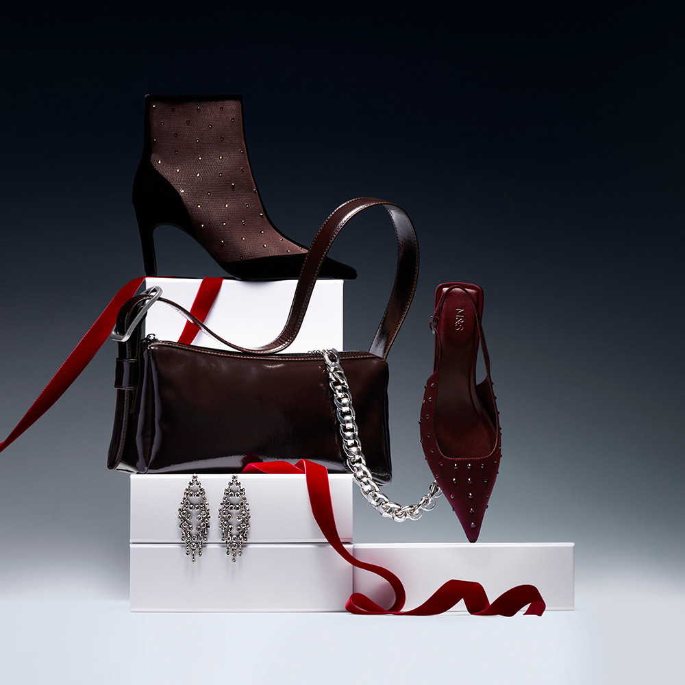 Assorted Christmas gifts for women