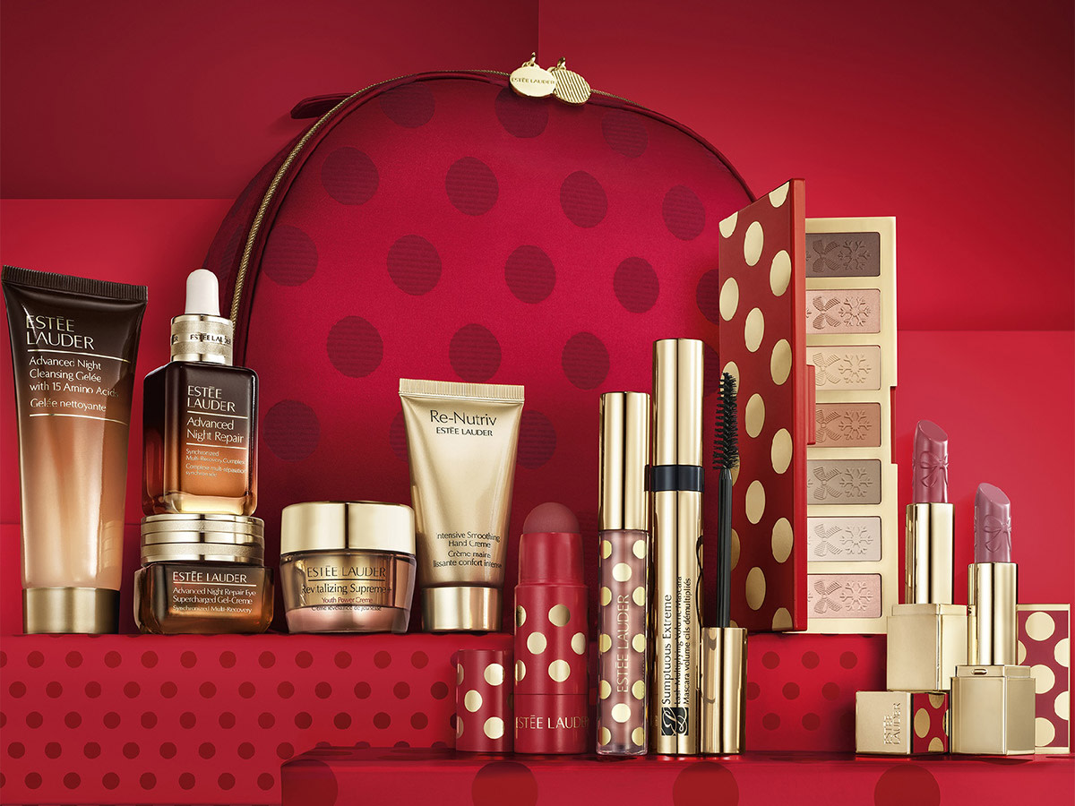 Blockbuster gift set for €99 (worth €492) when you spend €59 or more on Estée Lauder. Shop now