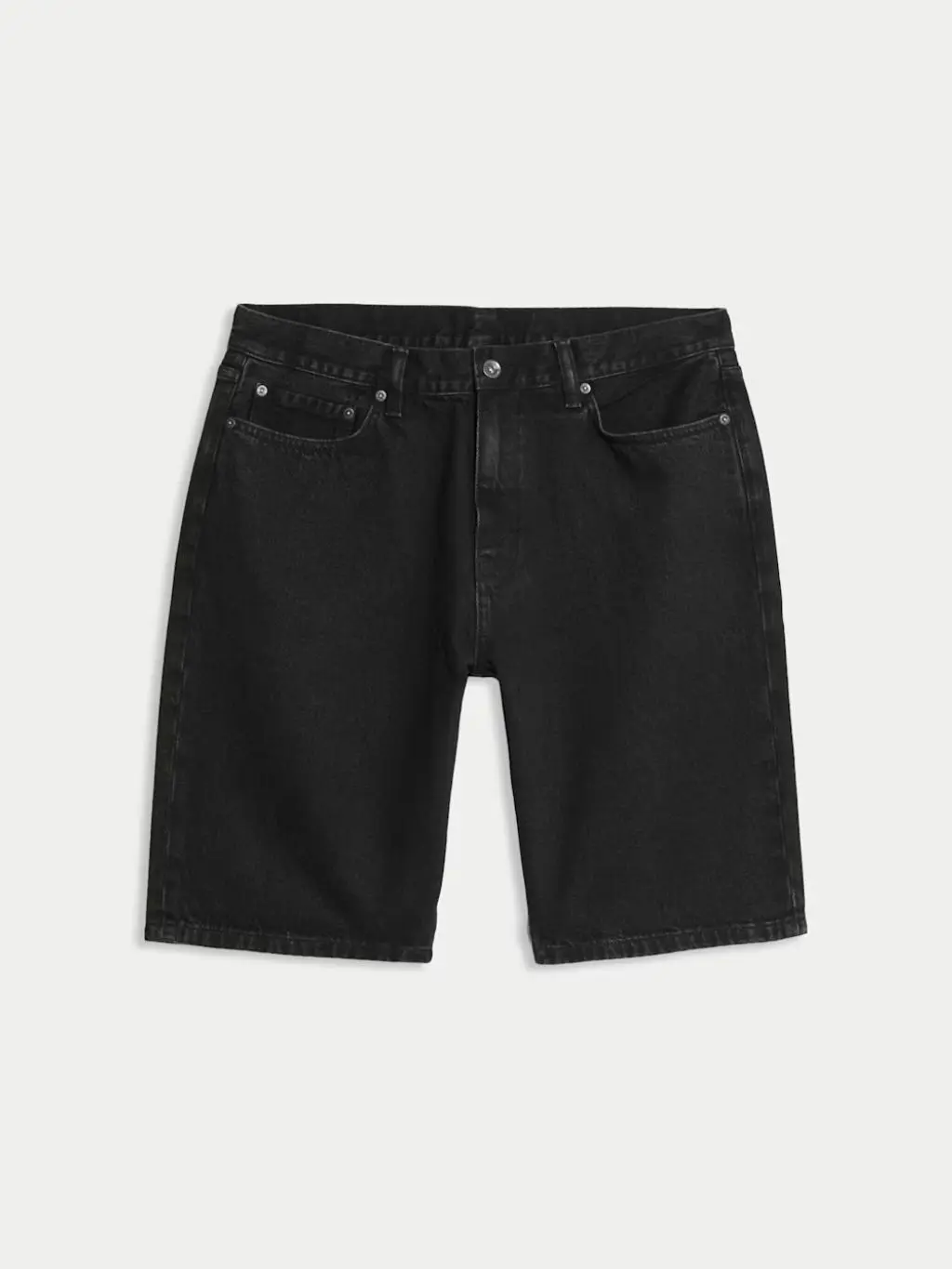 Men's longer-length loose-fit denim shorts