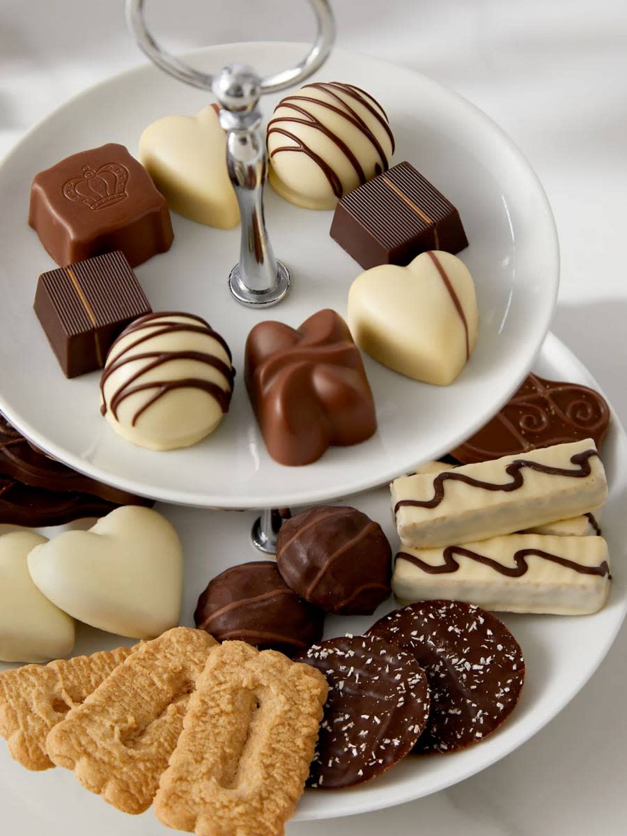 Image of chocolate & biscuits. Shop chocolate gifts