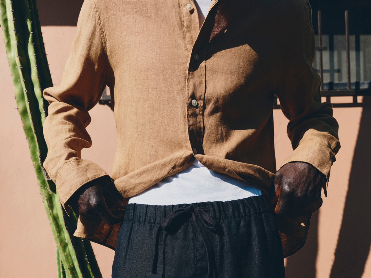 Man wearing linen shirt