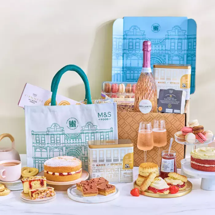 Afternoon tea and drink hamper. Shop food and drink gifts