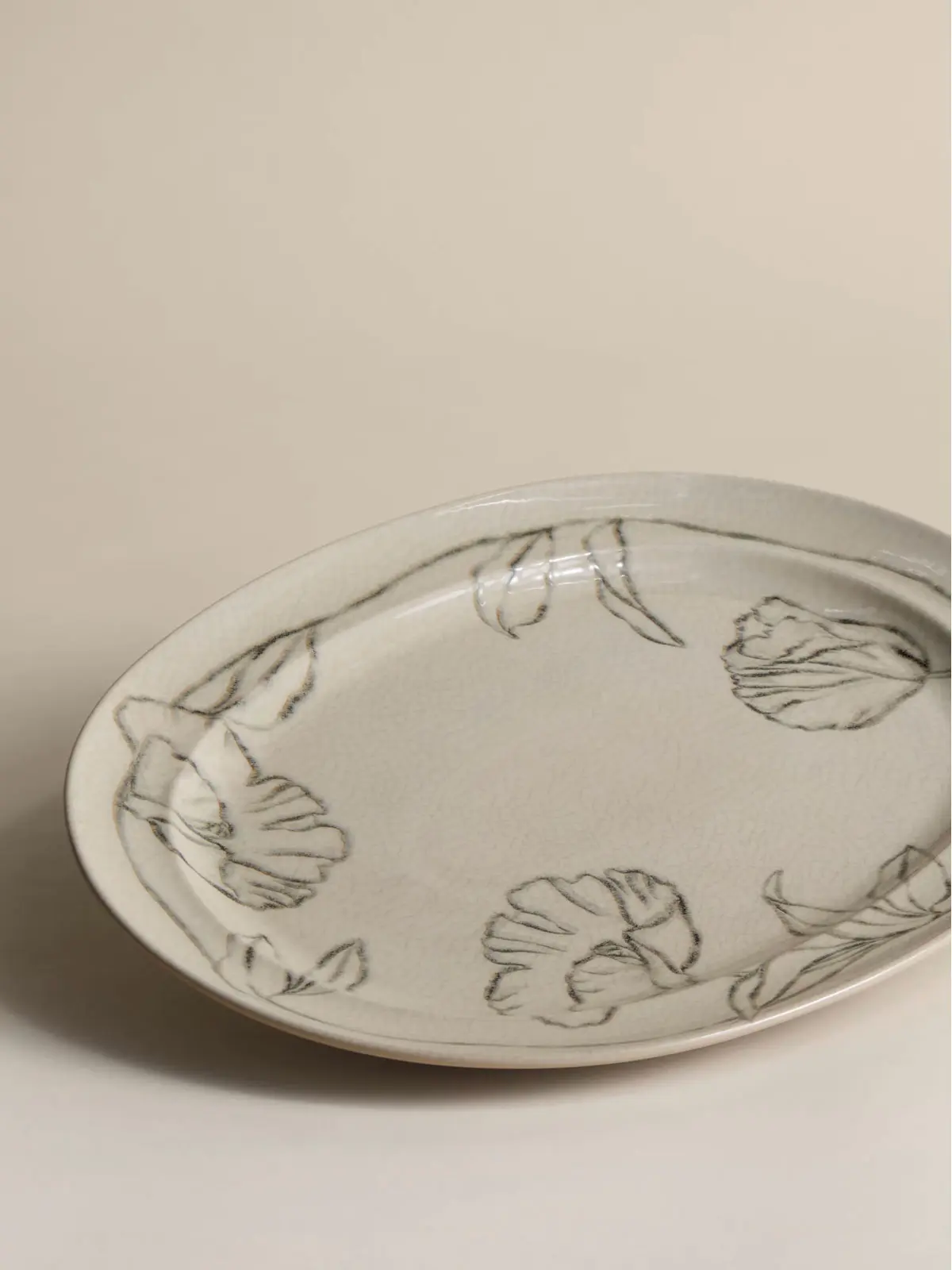 Floral serving plate