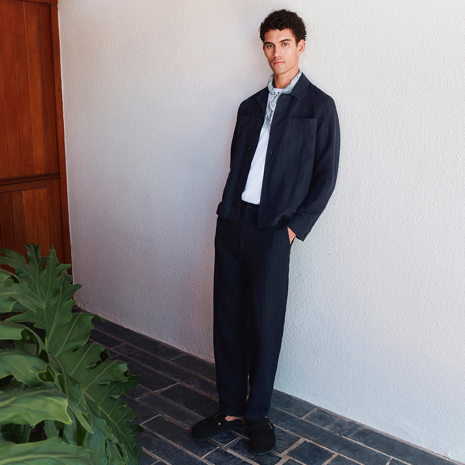 Man wearing navy trouser