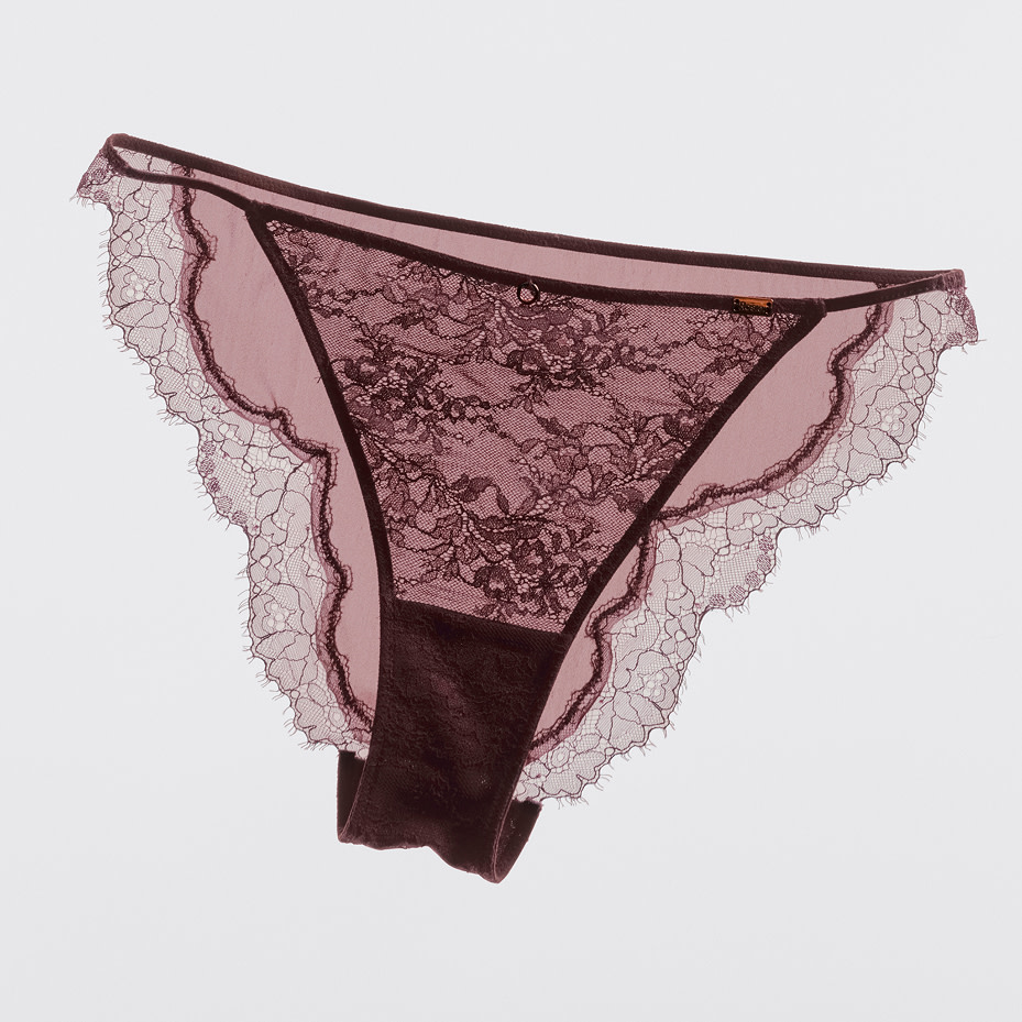 Pink lacy knickers
