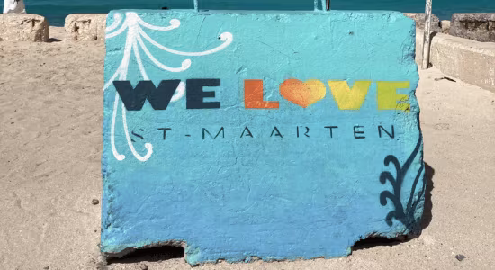we-love-sint-maarten-maho-beach