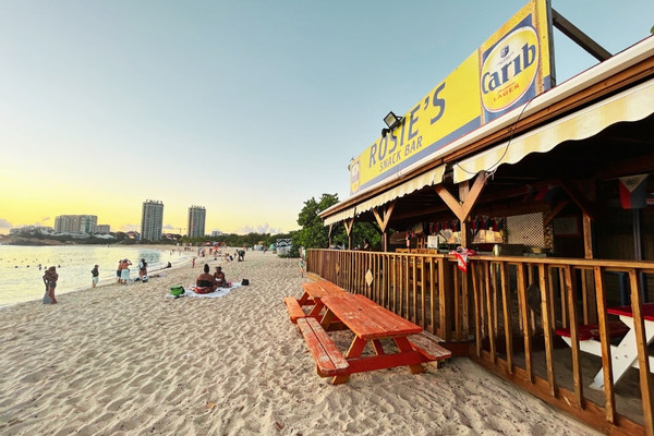 mullet-beach-st-maarten