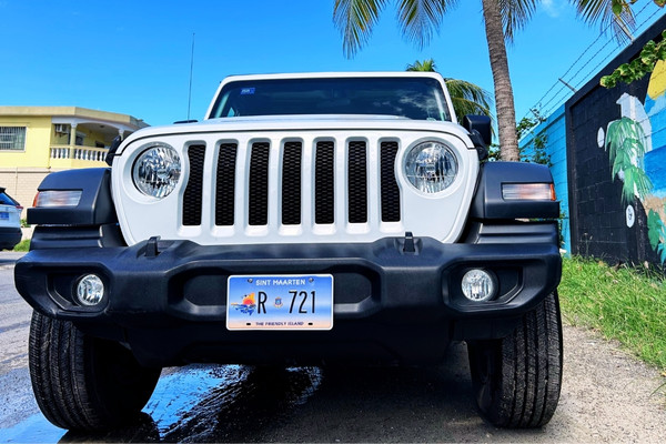 Drive with Europcar & Fox Rent A Car St Maarten