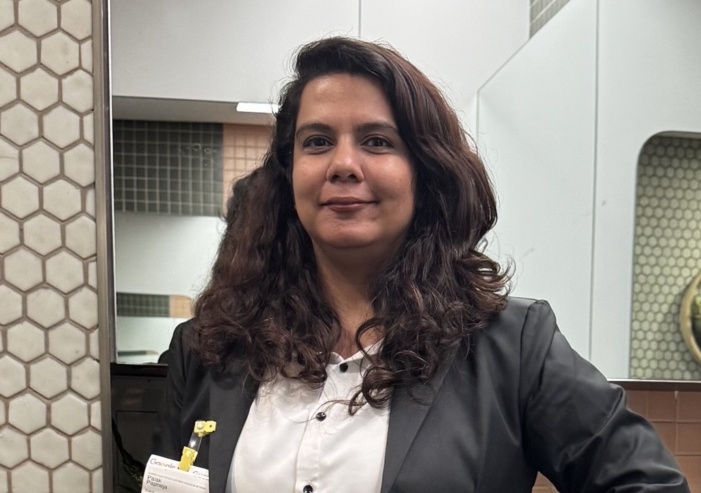Palak Papneja headshot