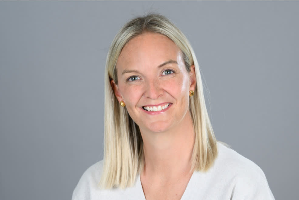 Nina Burrows headshot