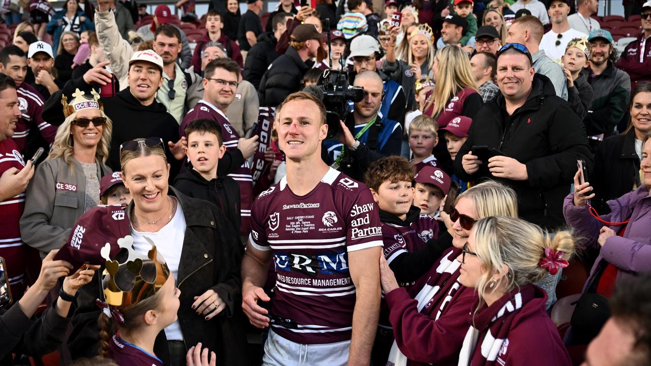 Daly Cherry-Evans Crowd